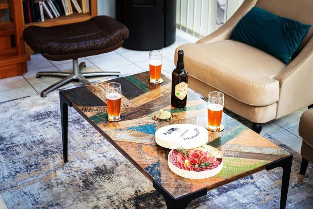 La Coquette ! Maison Au Coeur De La Bresse Avec Veranda Barbecue Garage Baby-Foot Et Barre De Son エクステリア 写真