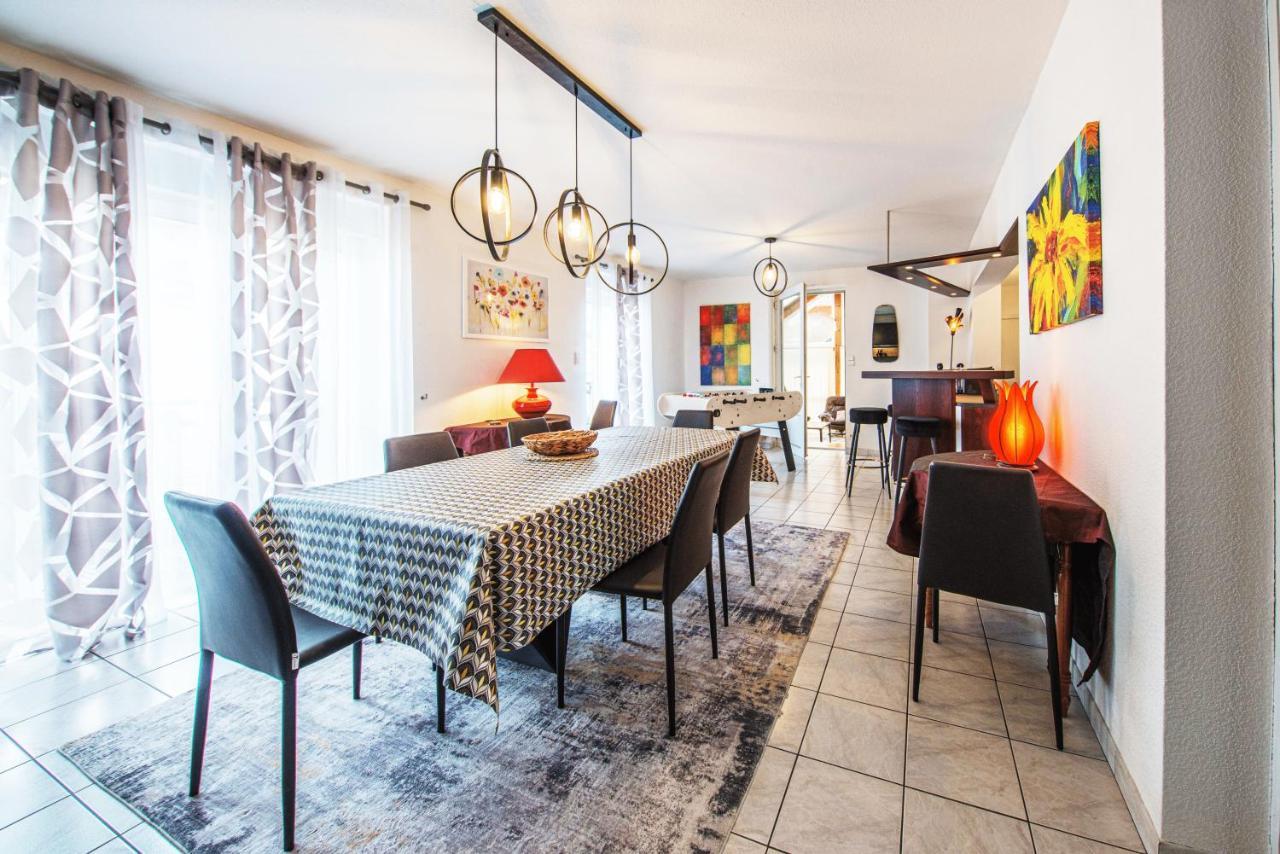 La Coquette ! Maison Au Coeur De La Bresse Avec Veranda Barbecue Garage Baby-Foot Et Barre De Son エクステリア 写真