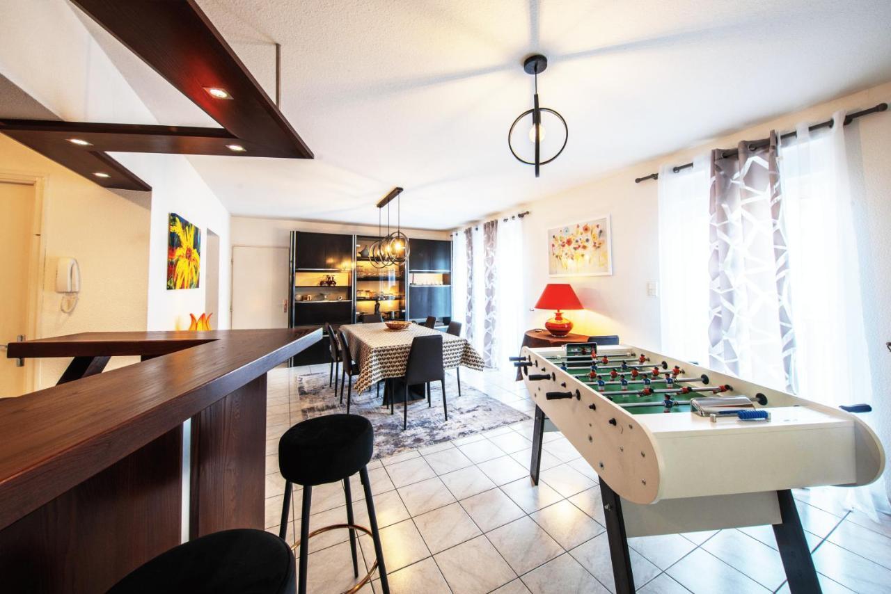 La Coquette ! Maison Au Coeur De La Bresse Avec Veranda Barbecue Garage Baby-Foot Et Barre De Son エクステリア 写真