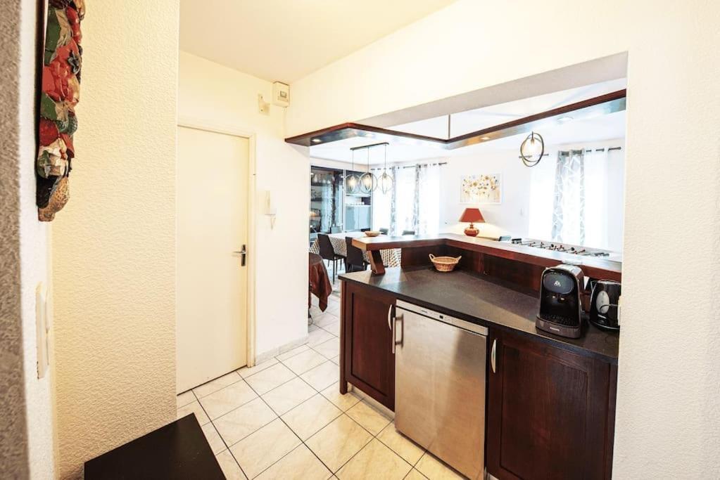 La Coquette ! Maison Au Coeur De La Bresse Avec Veranda Barbecue Garage Baby-Foot Et Barre De Son エクステリア 写真